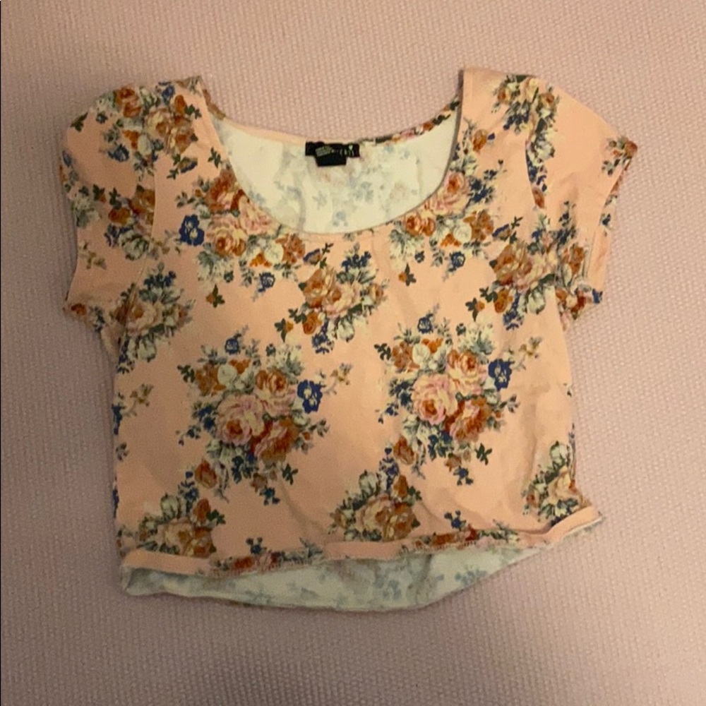 Crop top